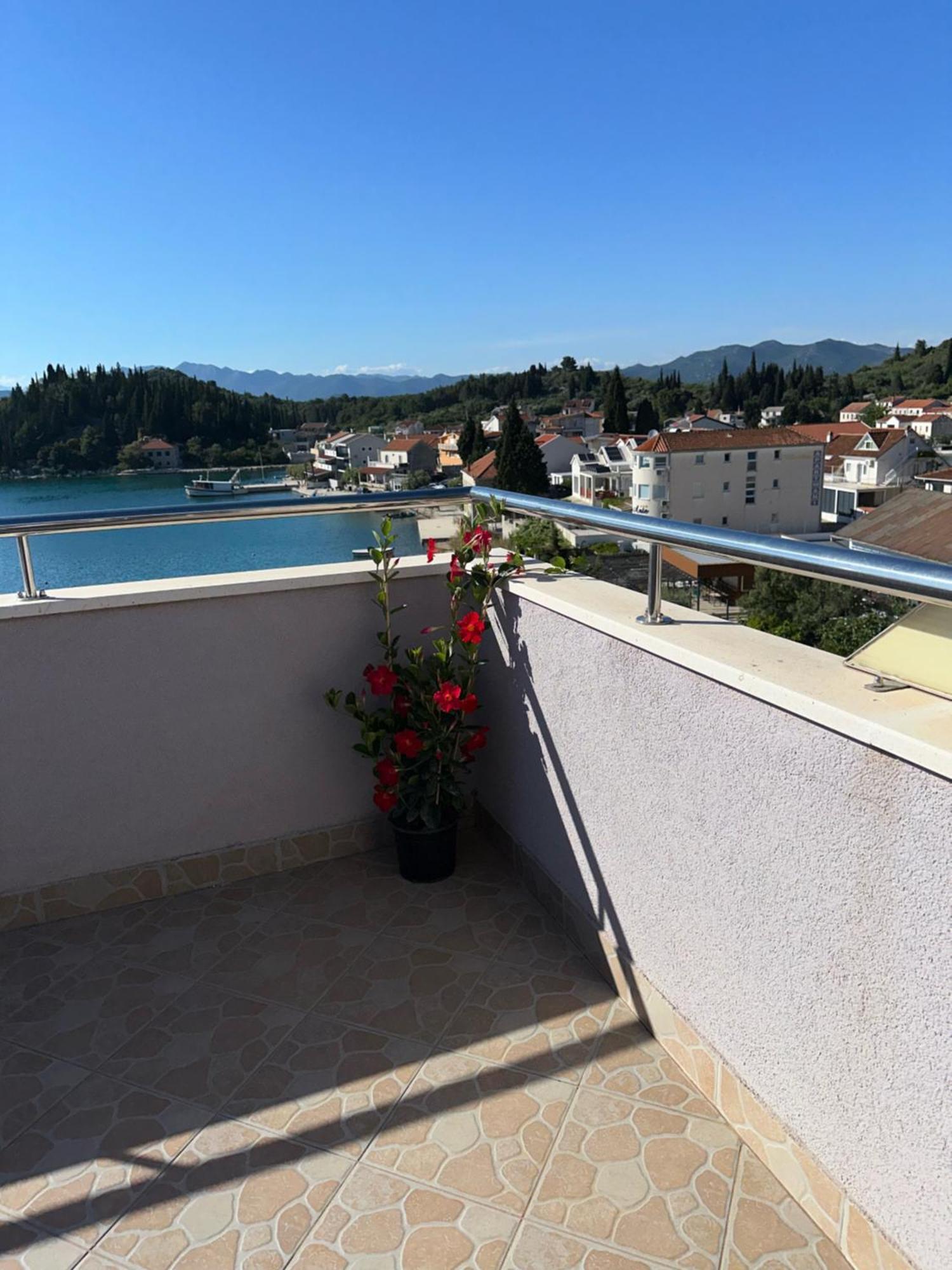 Apartment Lanterna Blace Esterno foto